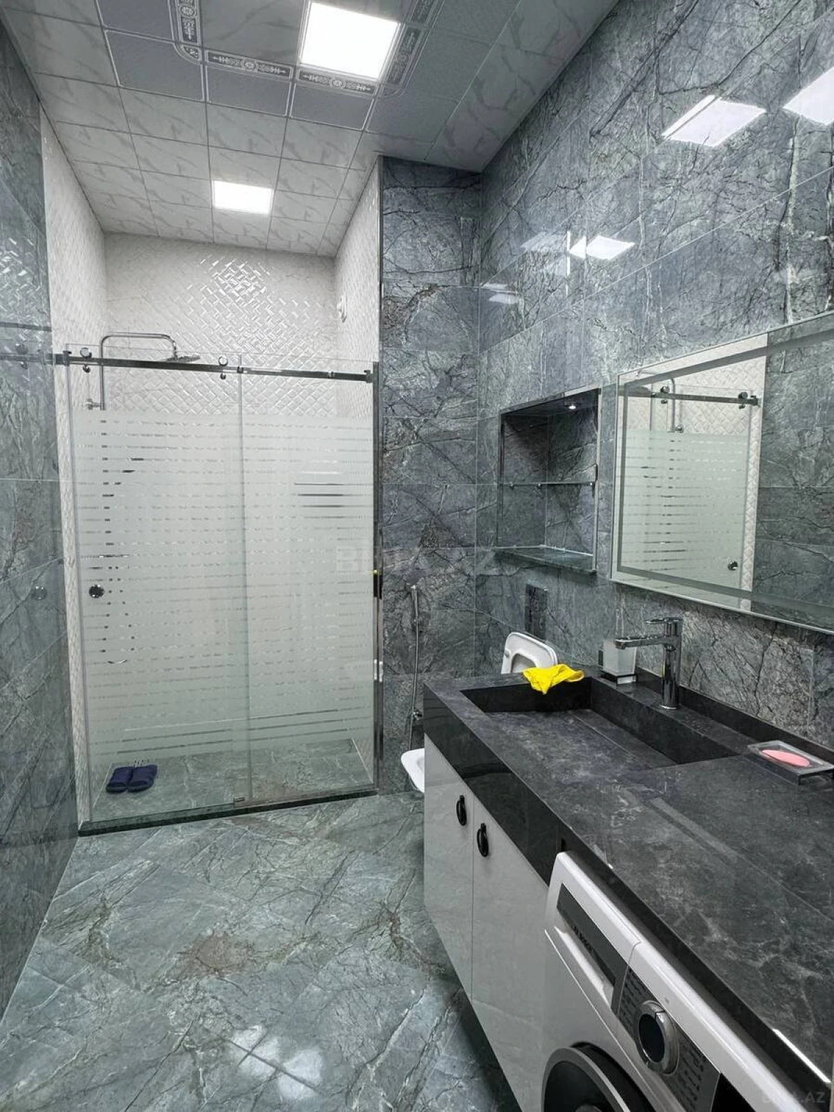 Kirayə verilir 3 otaqlı mənzil 120 m²