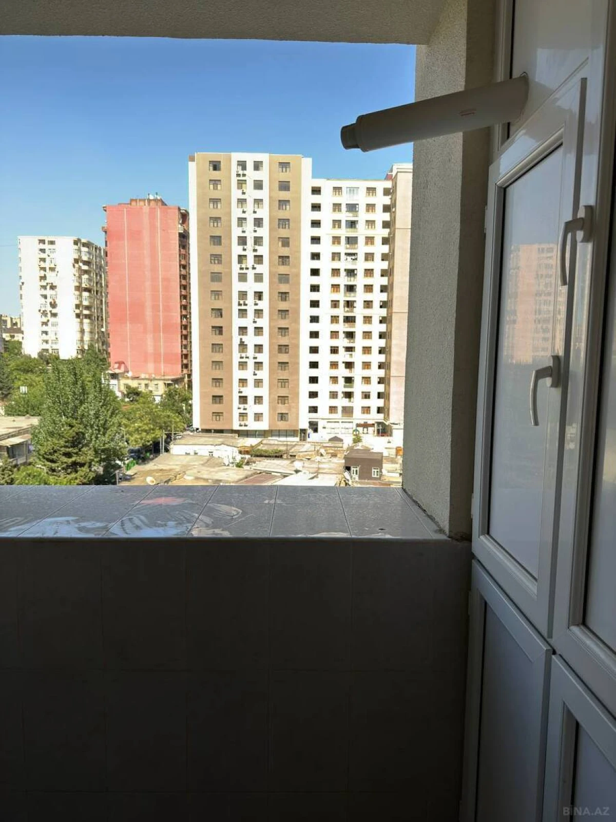 Kirayə verilir 3 otaqlı mənzil 120 m²