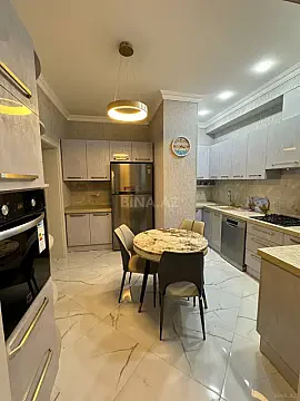Kirayə verilir 3 otaqlı mənzil 120 m²