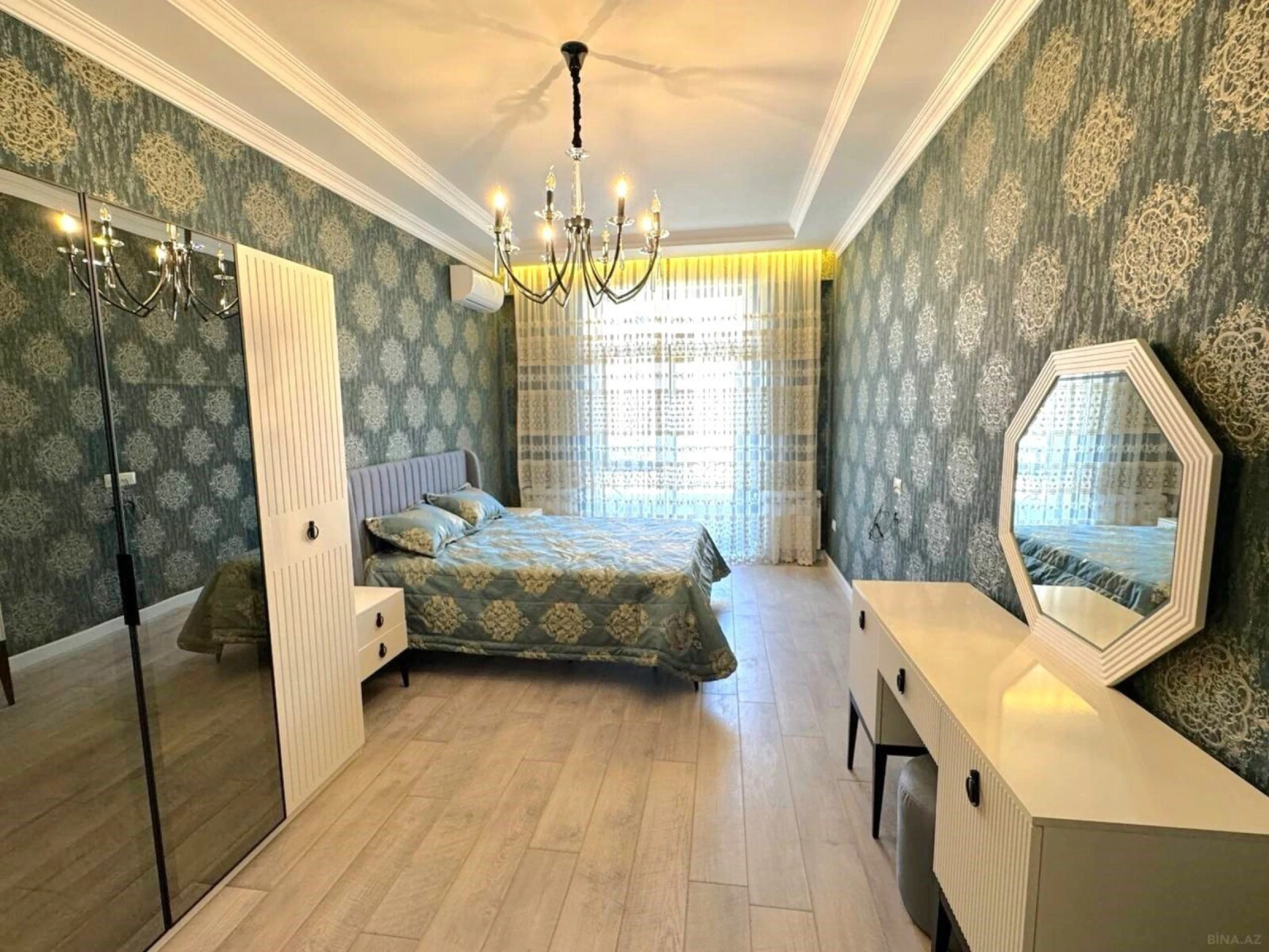 Kirayə verilir 3 otaqlı mənzil 120 m²