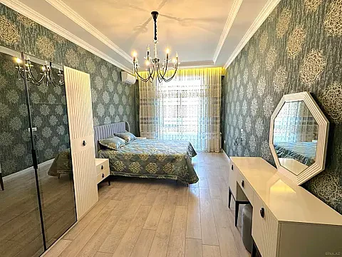 Kirayə verilir 3 otaqlı mənzil 120 m²