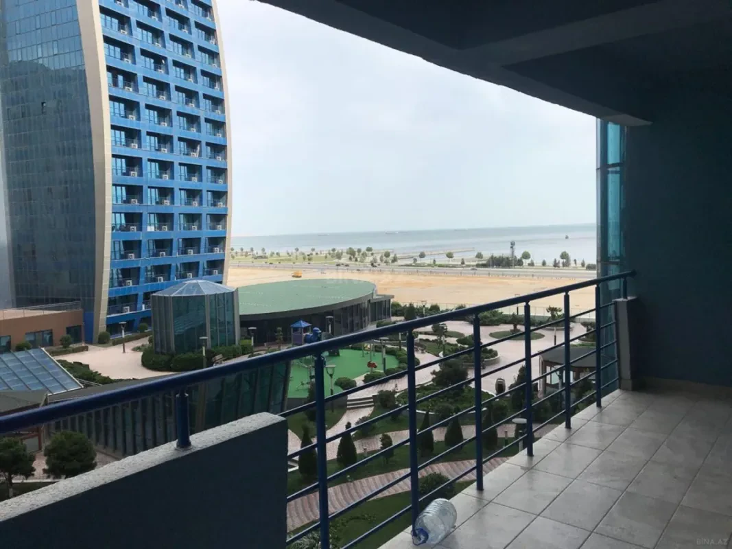 Kirayə verilir 3 otaqlı mənzil 215 m²