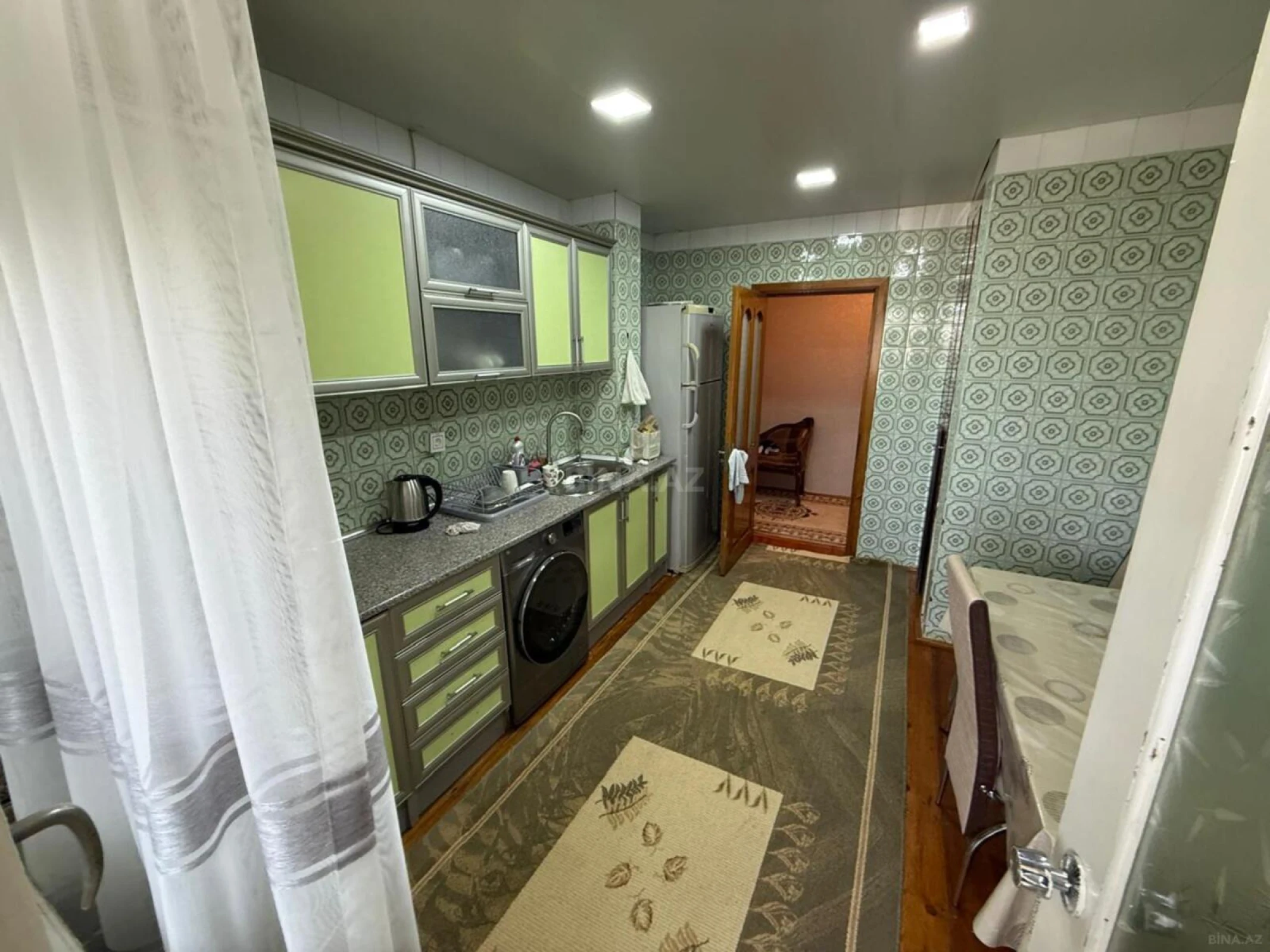 Satılır 5 otaqlı mənzil 100 m²