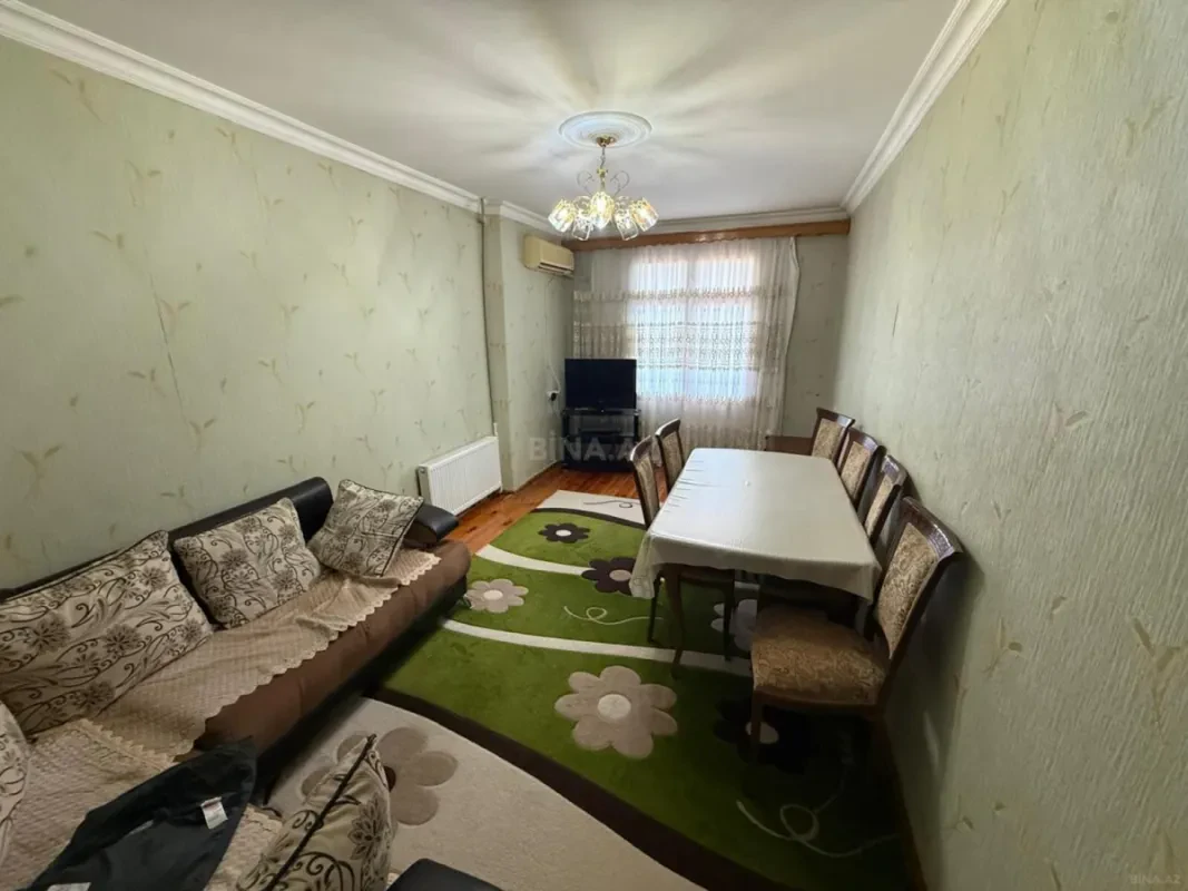 Satılır 5 otaqlı mənzil 100 m²