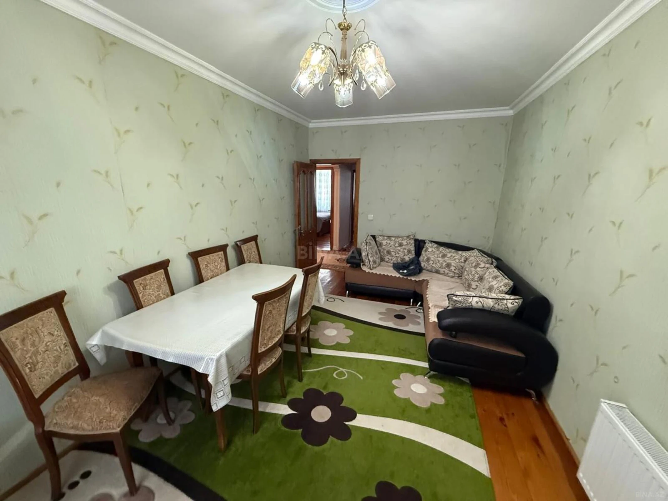 Satılır 5 otaqlı mənzil 100 m²