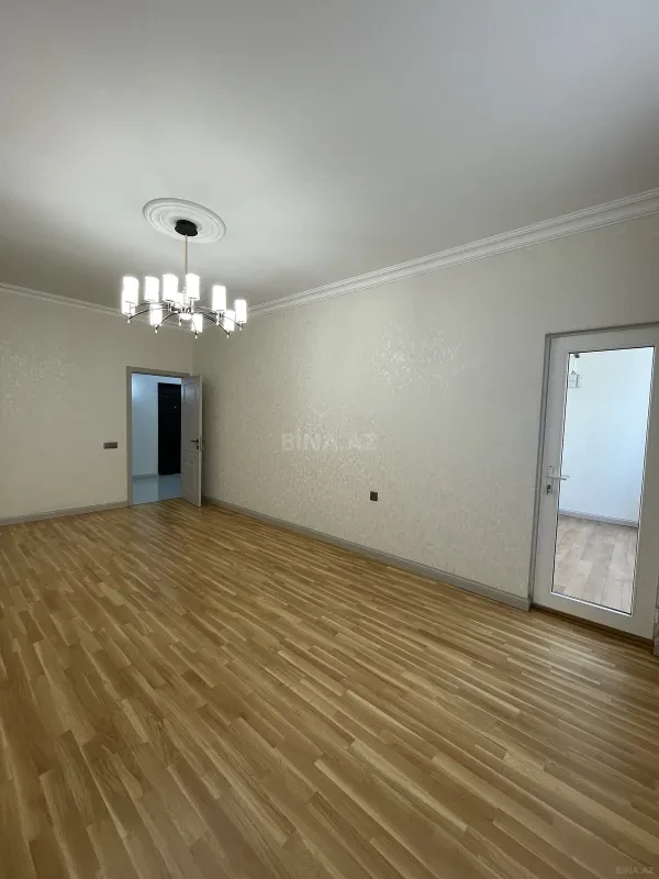 Satılır 2 otaqlı mənzil 81 m²