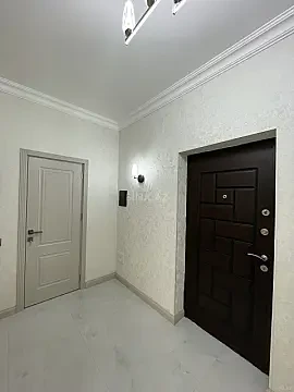 Satılır 2 otaqlı mənzil 81 m²