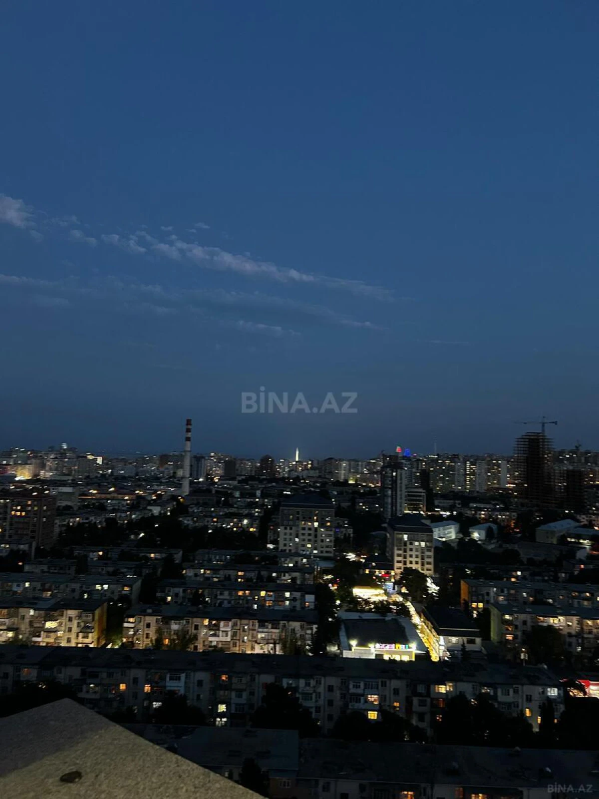 Satılır 3 otaqlı mənzil 127 m²