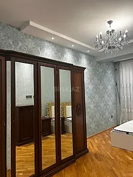 Satılır 3 otaqlı mənzil 127 m²