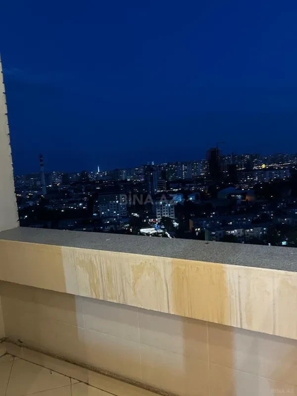Satılır 3 otaqlı mənzil 127 m²
