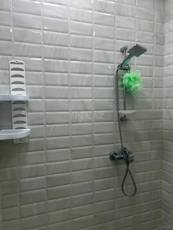 Satılır 3 otaqlı mənzil 127 m²