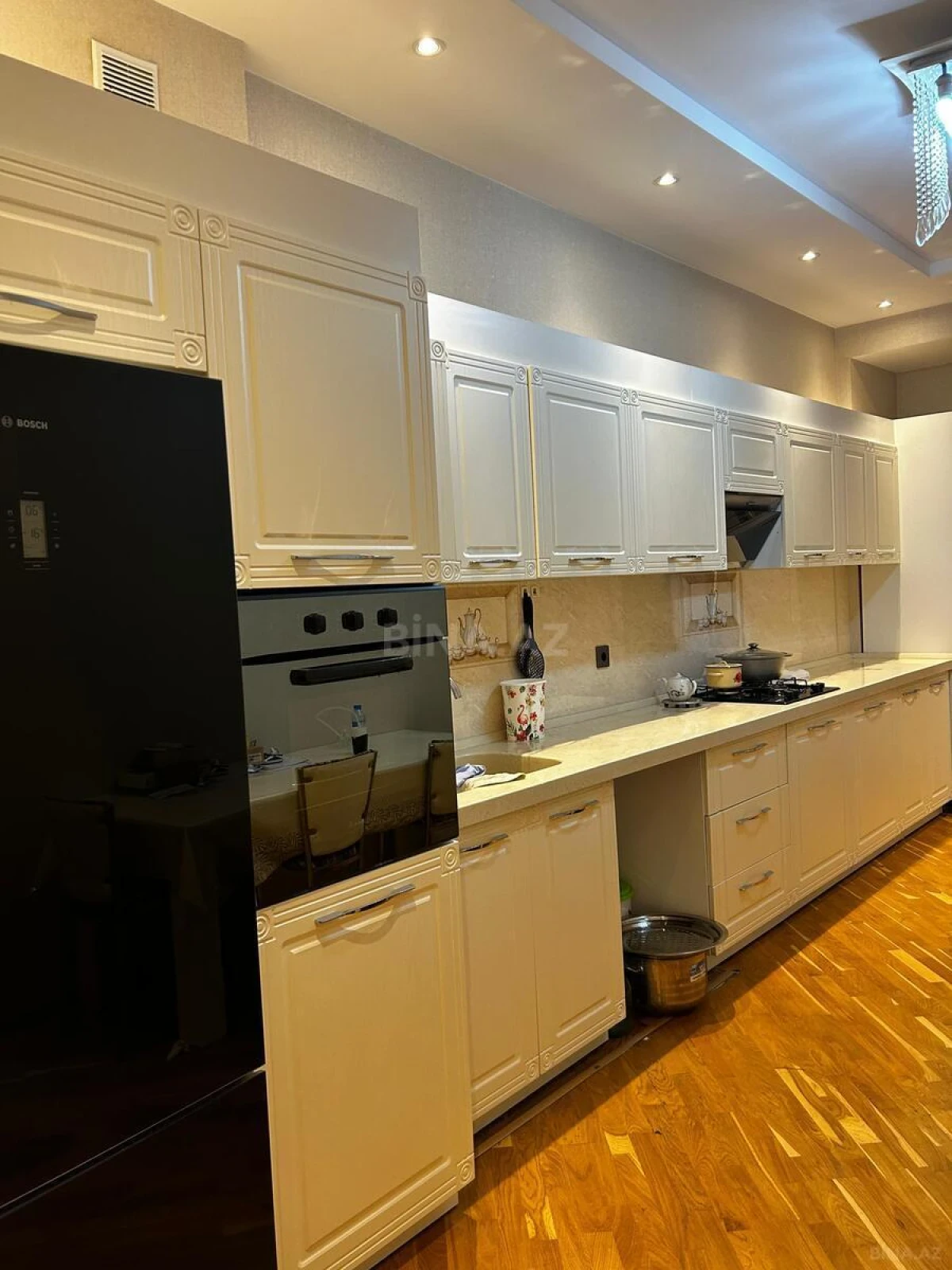 Satılır 3 otaqlı mənzil 127 m²