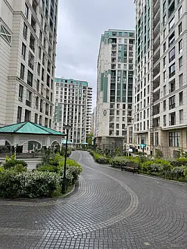 Kirayə verilir 4 otaqlı mənzil 180 m² — Bakı 4 otaq 180.00 m²