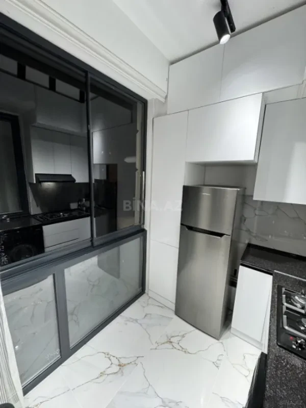 Kirayə verilir 2 otaqlı mənzil 72 m²