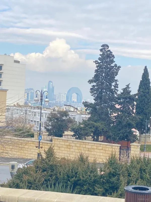 Kirayə verilir 2 otaqlı mənzil 70 m²