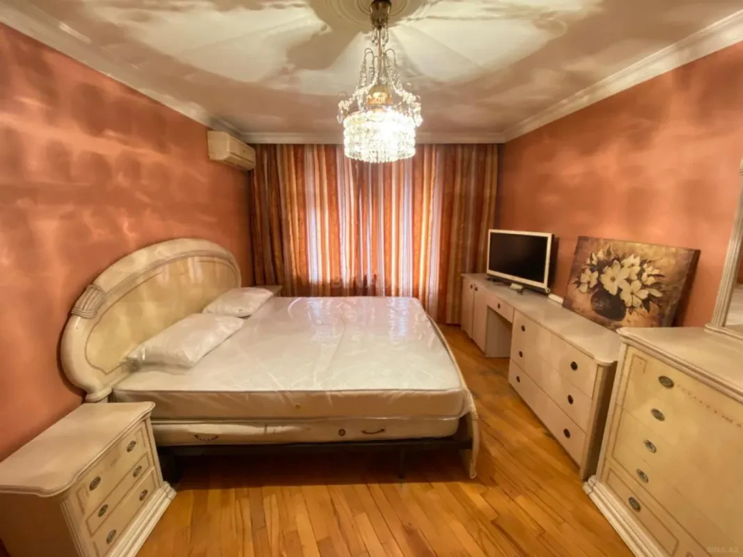 Kirayə verilir 2 otaqlı mənzil 70 m²