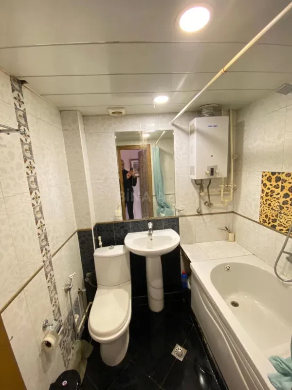 Kirayə verilir 2 otaqlı mənzil 70 m²