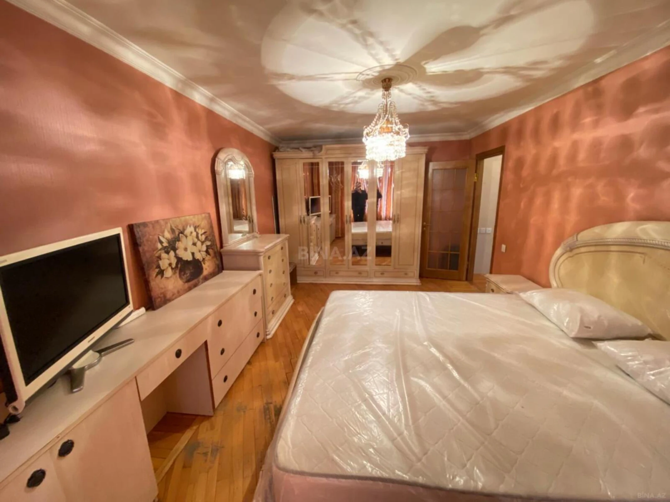 Kirayə verilir 2 otaqlı mənzil 70 m²