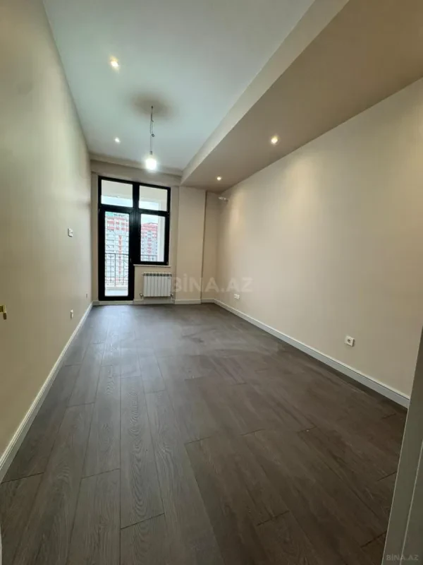 Kirayə verilir 4 otaqlı mənzil 190 m²