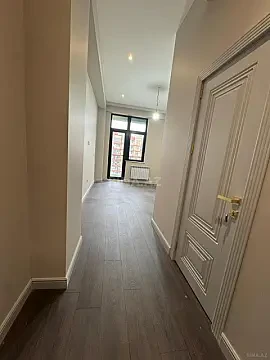 Kirayə verilir 4 otaqlı mənzil 190 m²
