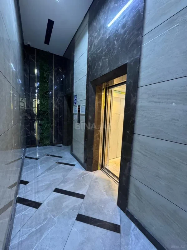 Kirayə verilir 4 otaqlı mənzil 190 m²
