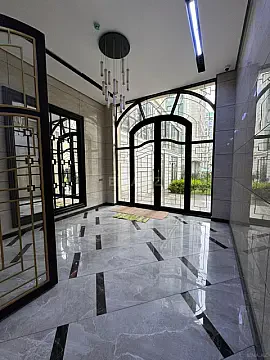 Kirayə verilir 4 otaqlı mənzil 190 m²