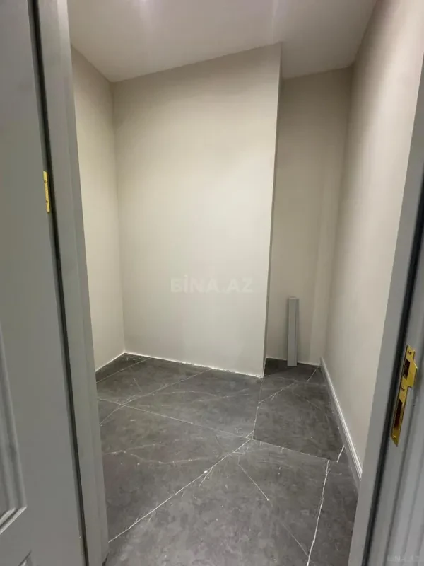 Kirayə verilir 4 otaqlı mənzil 190 m²