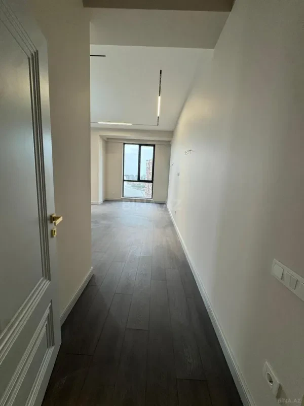 Kirayə verilir 4 otaqlı mənzil 190 m²