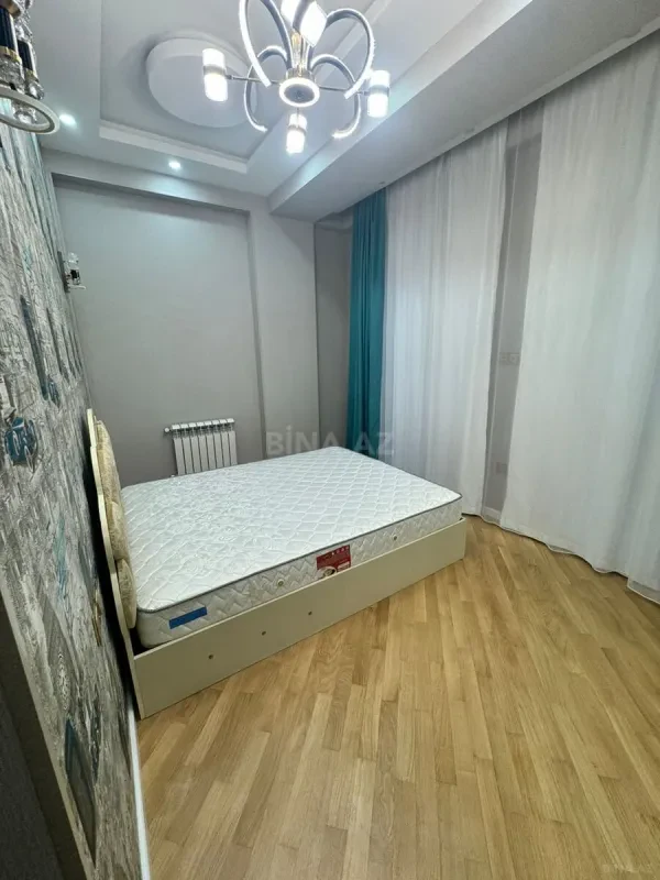 Kirayə verilir 3 otaqlı mənzil 115 m²