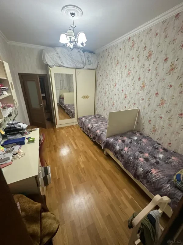 Satılır 3 otaqlı mənzil 116 m²