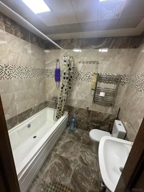 Satılır 3 otaqlı mənzil 116 m²