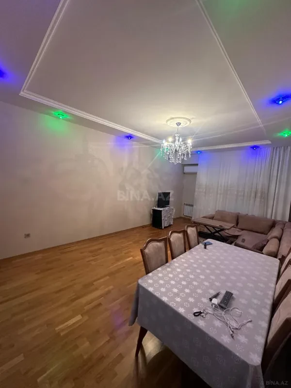 Satılır 3 otaqlı mənzil 116 m²