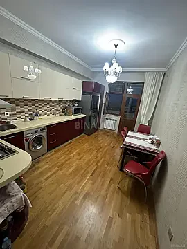 Satılır 3 otaqlı mənzil 116 m²
