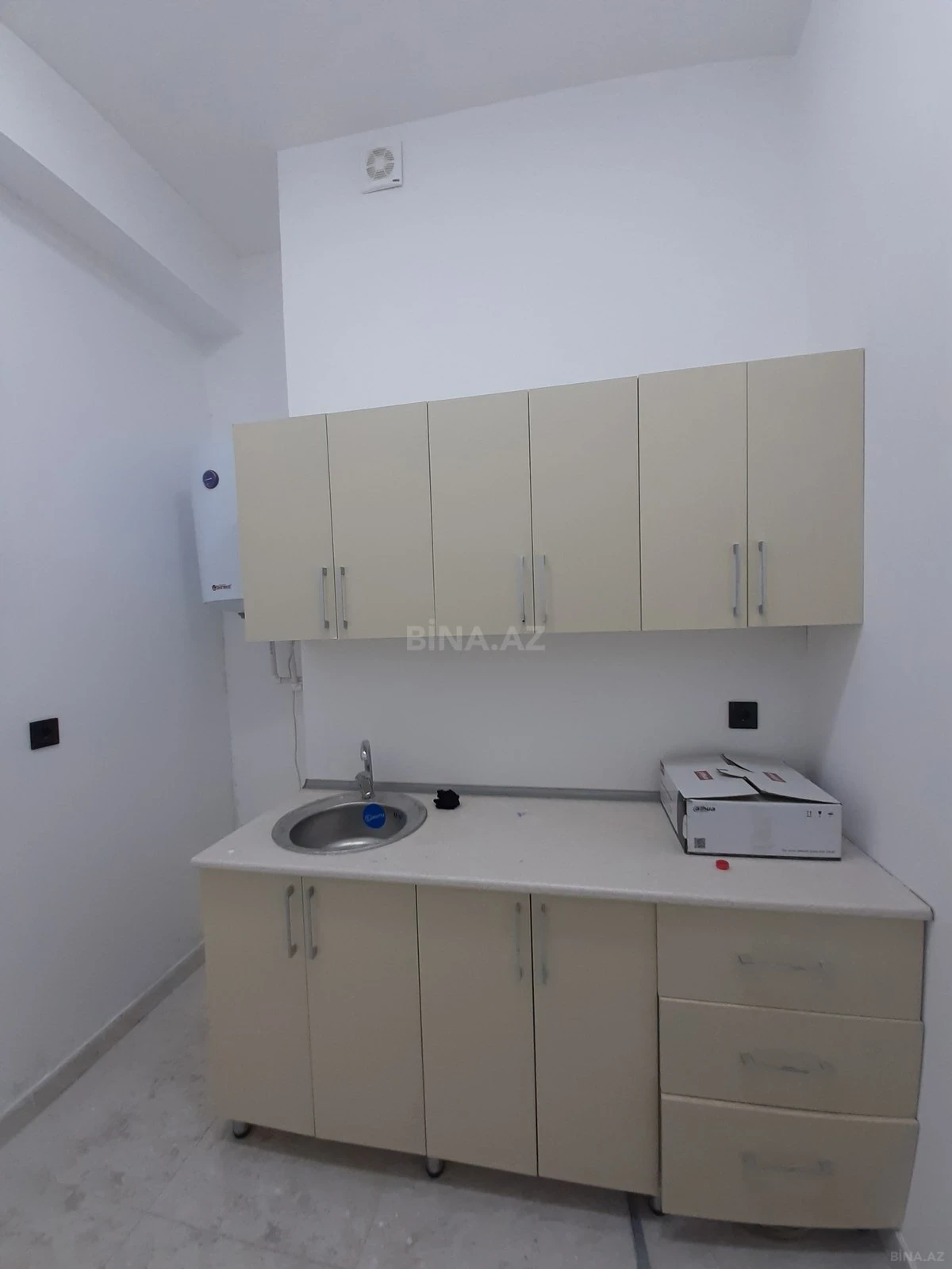 Satılır obyekt 65 m²