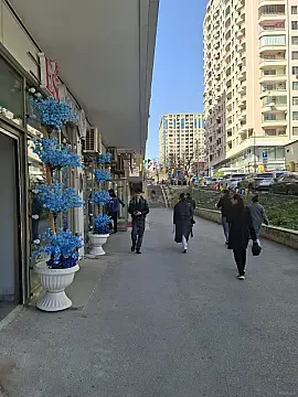 Satılır obyekt 65 m²
