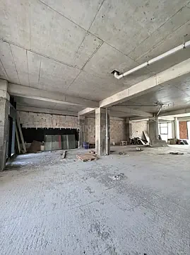 Satılır obyekt 313.3 m²