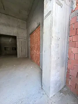 Satılır obyekt 313.3 m²