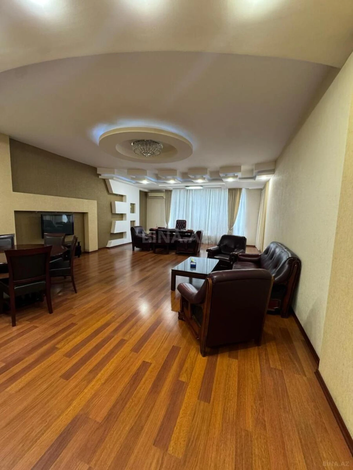 Kirayə verilir 3 otaqlı ofis 170 m²