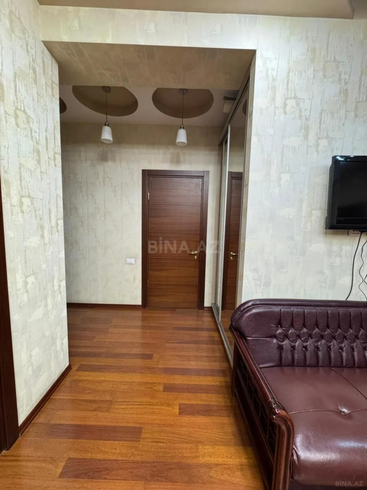 Kirayə verilir 3 otaqlı ofis 170 m²