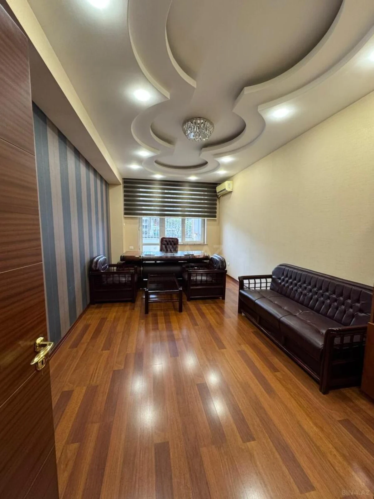 Kirayə verilir 3 otaqlı ofis 170 m²