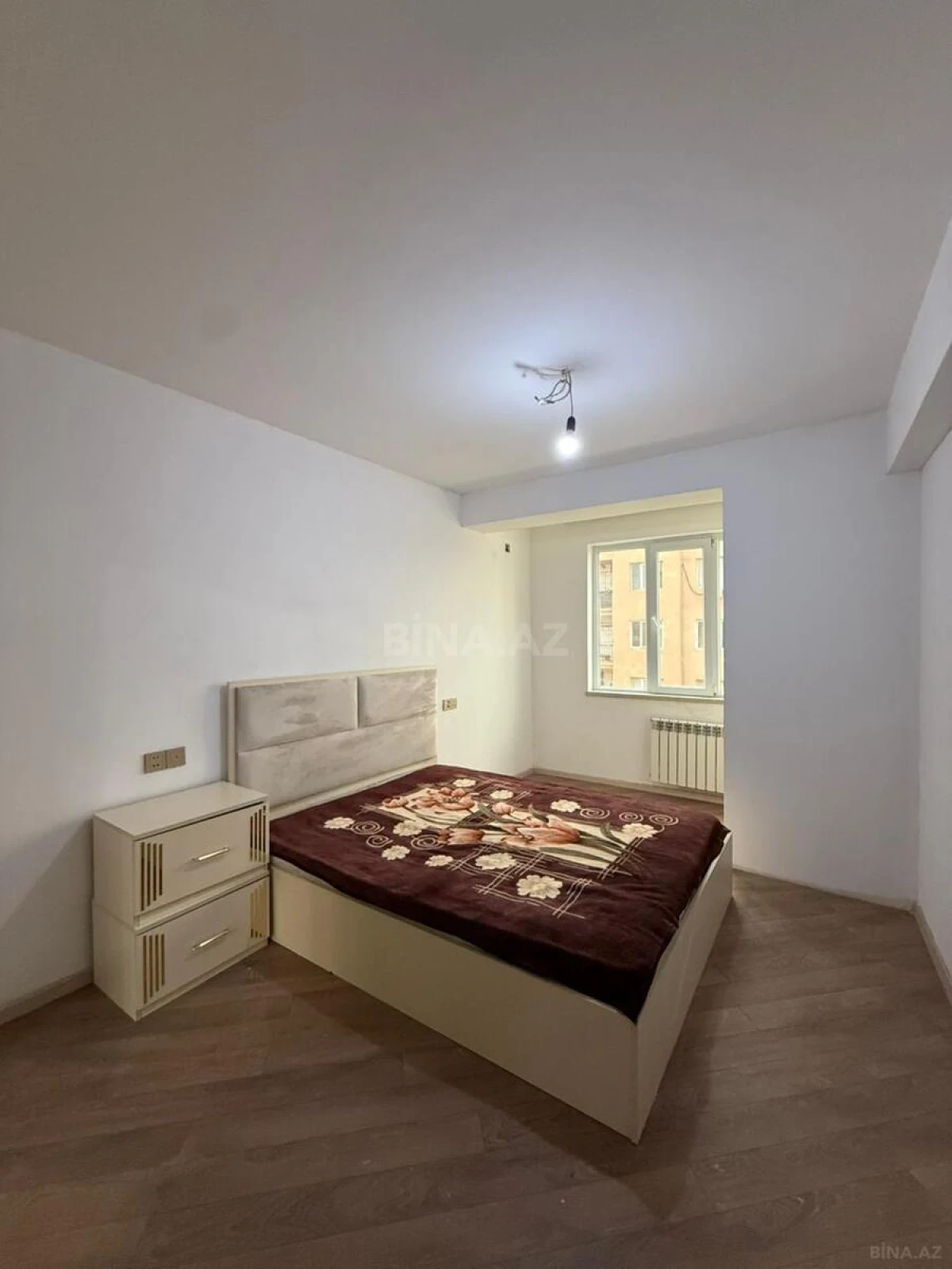 Satılır 2 otaqlı mənzil 93 m²