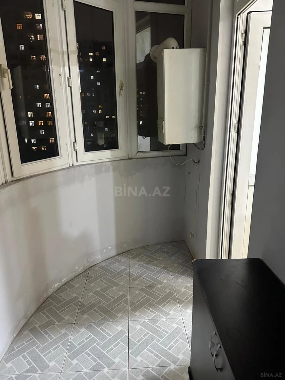 Kirayə verilir 2 otaqlı mənzil 90 m²