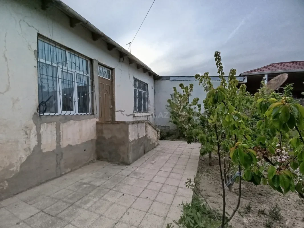 Satılır 3 otaqlı həyət evi 65 m²