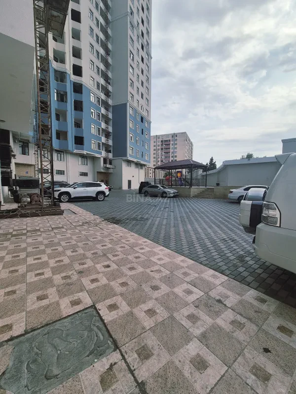 Satılır 3 otaqlı mənzil 148 m²