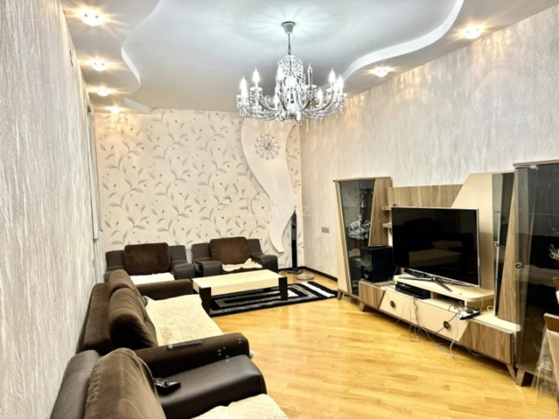 Kirayə verilir 3 otaqlı mənzil 100 m²