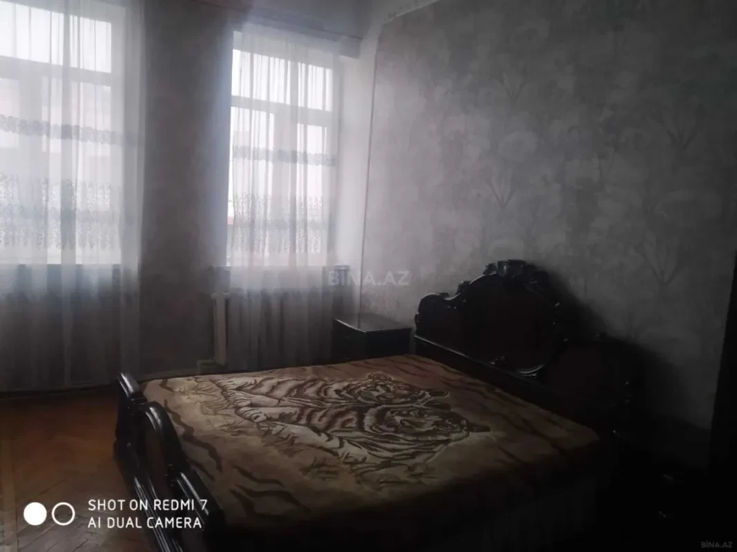 Kirayə verilir 2 otaqlı mənzil 70 m²
