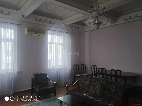 Kirayə verilir 2 otaqlı mənzil 70 m²