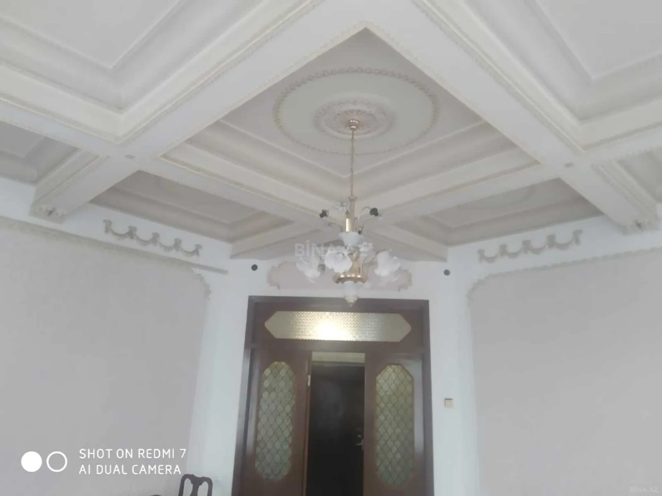 Kirayə verilir 2 otaqlı mənzil 70 m²