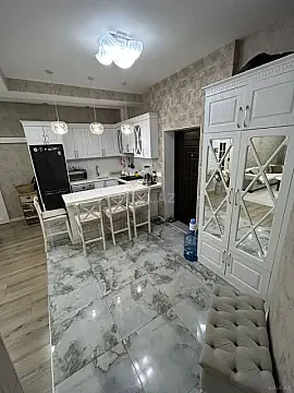 Satılır 4 otaqlı mənzil 87 m²