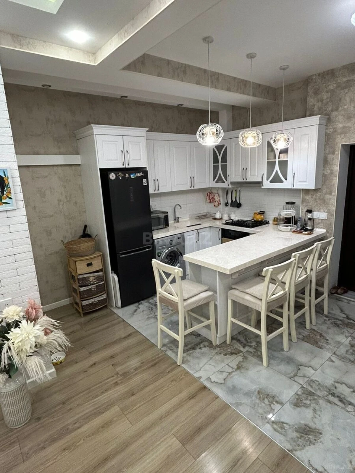 Satılır 4 otaqlı mənzil 87 m²